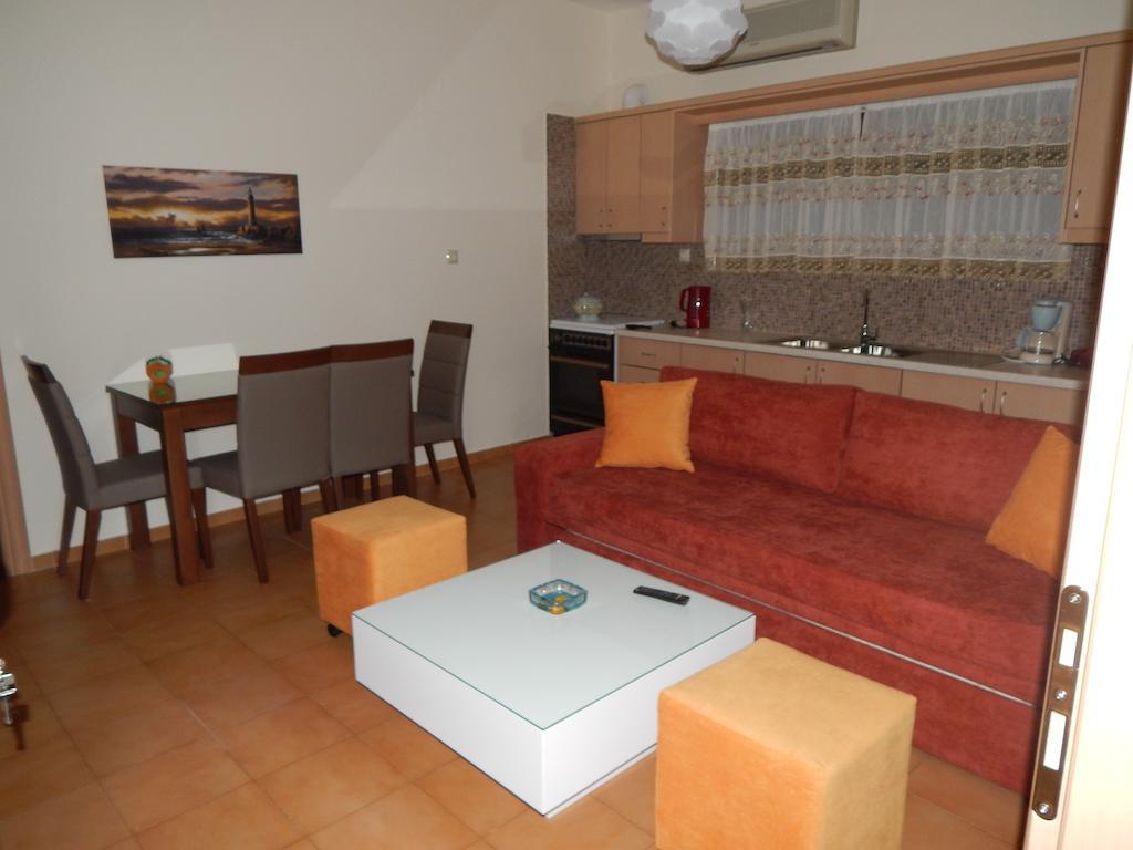 Sofia Apartments Сивота Экстерьер фото